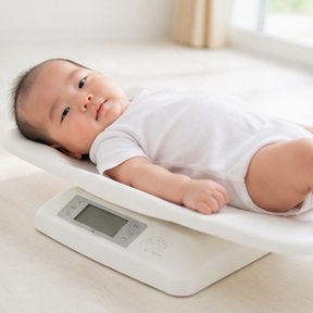 生まれたばかりの赤ちゃん